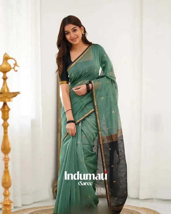 Bottle_Green_Premium_Cotton_Silk_Saree_With_Classy_Blouse_and_tassels