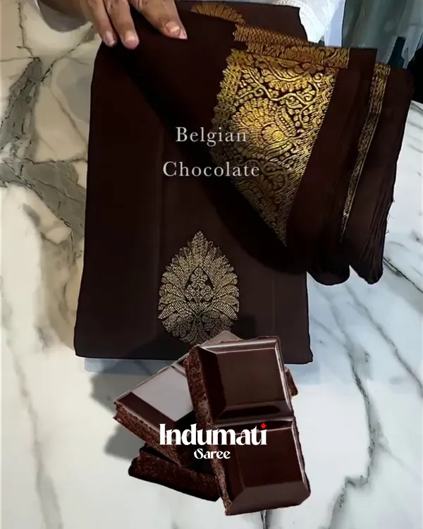 Lovely_Brown_Color_Soft_Banarasi_Silk_Saree_With_Pure_Golden_Zari_Work_&_Classy_Blouse_Piece