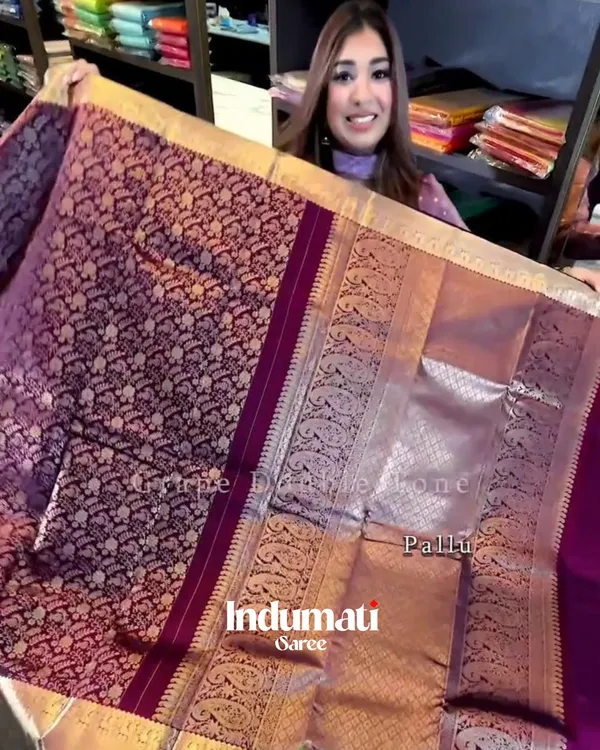 Luxurient_Purple_Color_Soft_Banarasi_Silk_Saree_With_Pure_Golden_Zari_Work_&_Classy_Blouse_Piece