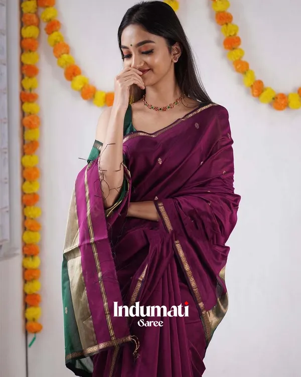 Pink_Color_Premium_Cotton_Silk_Saree_With_Classy_Blouse_and_tassels