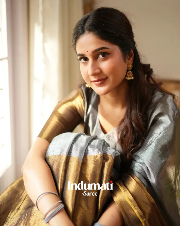 Silver_&_Mustard_Tissue_Cotton_Saree_with_Blouse_Piece