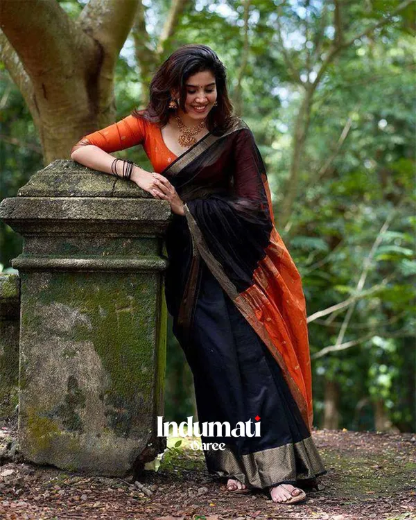 Black_Color_Premium_Cotton_Silk_Saree_With_Classy_Blouse_and_tassels