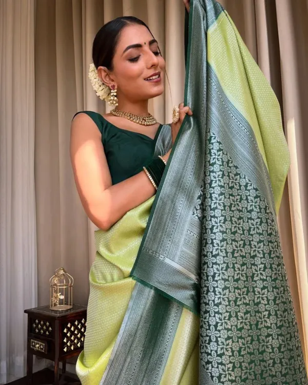 Parrot_Green_Color_Most_Wanted_Soft_Banarasi_Silk_Saree_with_Classy_Bloue_Piece