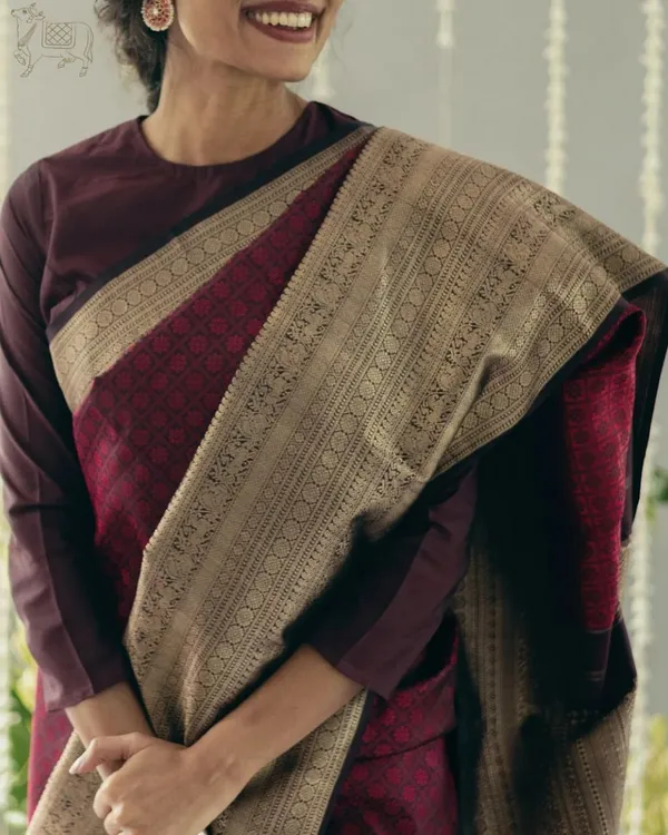 Maroon_Color_Most_Wanted_Soft_Banarasi_Silk_Saree_with_Classy_Bloue_Piece
