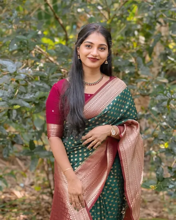 Green_Color_Latest_Add_Soft_Banarasi_Silk_Saree_with_Classy_Bloue_Piece