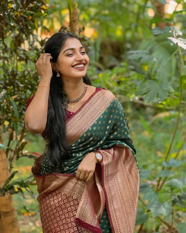 Green_Color_Latest_Add_Soft_Banarasi_Silk_Saree_with_Classy_Bloue_Piece
