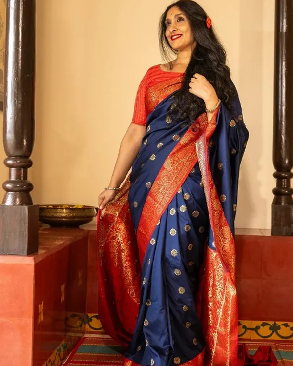 Navy_Blue_And_Red_Color_Now_Available_Soft_Banarasi_Silk_Saree_with_Classy_Bloue_Piece