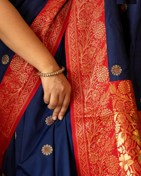 Navy_Blue_And_Red_Color_Now_Available_Soft_Banarasi_Silk_Saree_with_Classy_Bloue_Piece