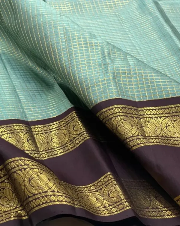 Pista_And_Purple_Color_Top_Tier_Soft_Banarasi_Silk_Saree_with_Pure_Golden_Zari_Work_&_Classy_Bloue_Piece
