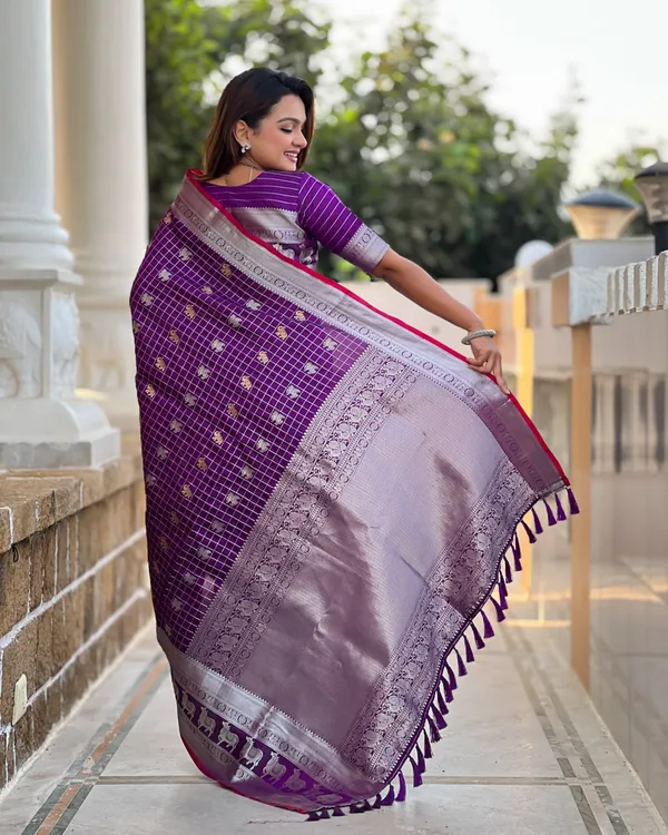 Purple_Color_Latest_Drop_Soft_Banarasi_Silk_Saree_with_Classy_Bloue_Piece
