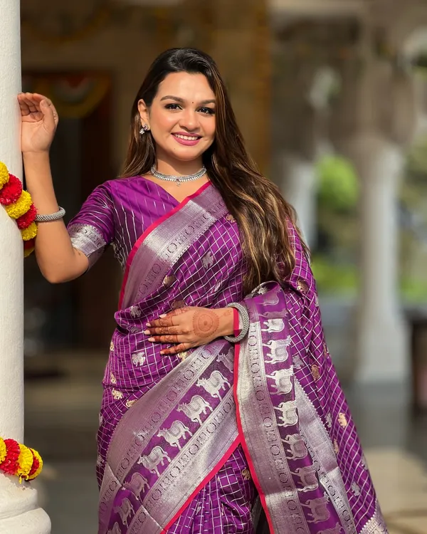 Purple_Color_Latest_Drop_Soft_Banarasi_Silk_Saree_with_Classy_Bloue_Piece