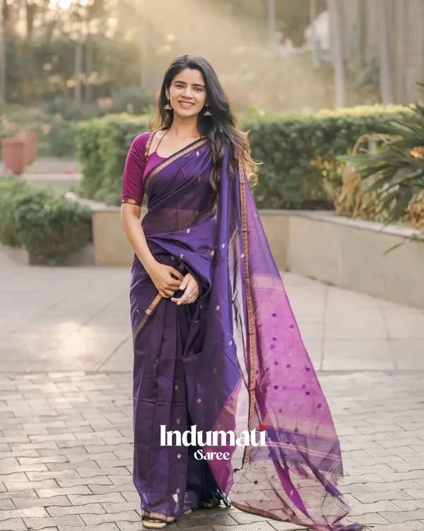 Purple_Premium_Cotton_Silk_Saree_With_Classy_Blouse_and_tassels