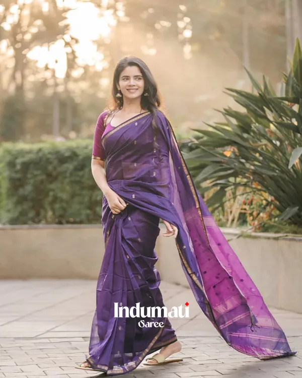 Purple_Premium_Cotton_Silk_Saree_With_Classy_Blouse_and_tassels