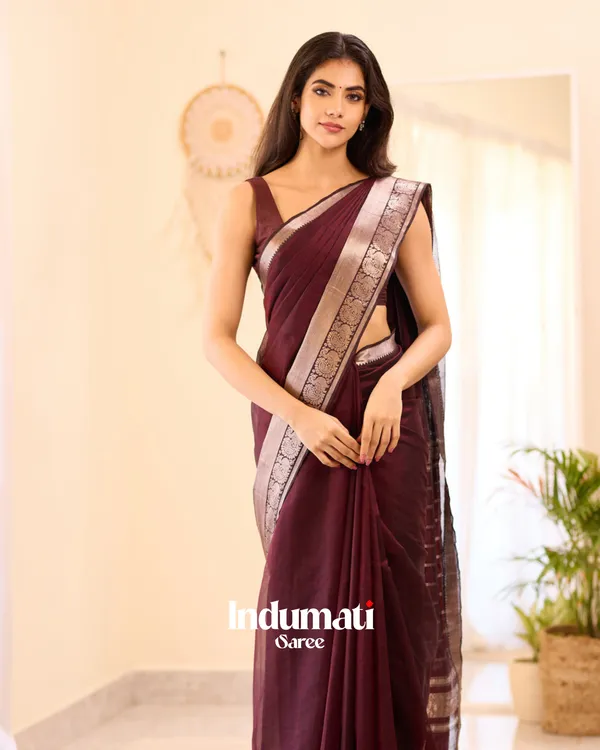 Wine_Color_Premium_Cotton_Silk_Saree_With_Classy_Blouse_and_tassels