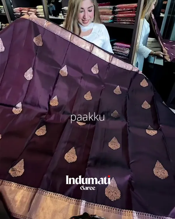 Preety_Purple_Color_Soft_Banarasi_Silk_Saree_With_Pure_Golden_Zari_Work_&_Classy_Blouse_Piece