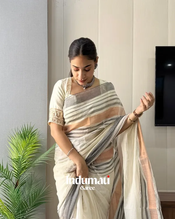 Dhoop_Chhaya_-_Elegant_White_Saree_with_Dual-Tone_Border_&_Blouse_Piece
