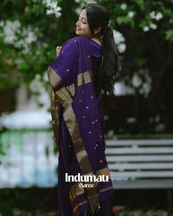 Navy_Blue_Color_Premium_Cotton_Silk_Saree_With_Classy_Blouse