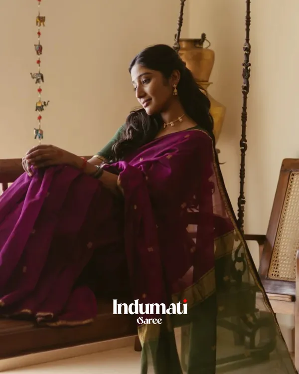 Purple_And_Green_Premium_Cotton_Silk_Saree_With_Classy_Blouse_and_tassels