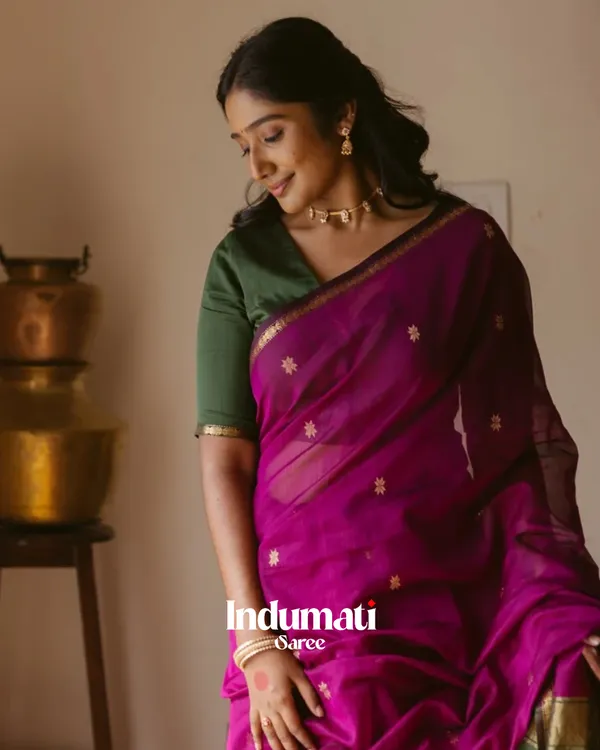 Purple_And_Green_Premium_Cotton_Silk_Saree_With_Classy_Blouse_and_tassels