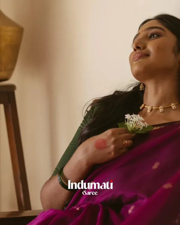 Purple_And_Green_Premium_Cotton_Silk_Saree_With_Classy_Blouse_and_tassels