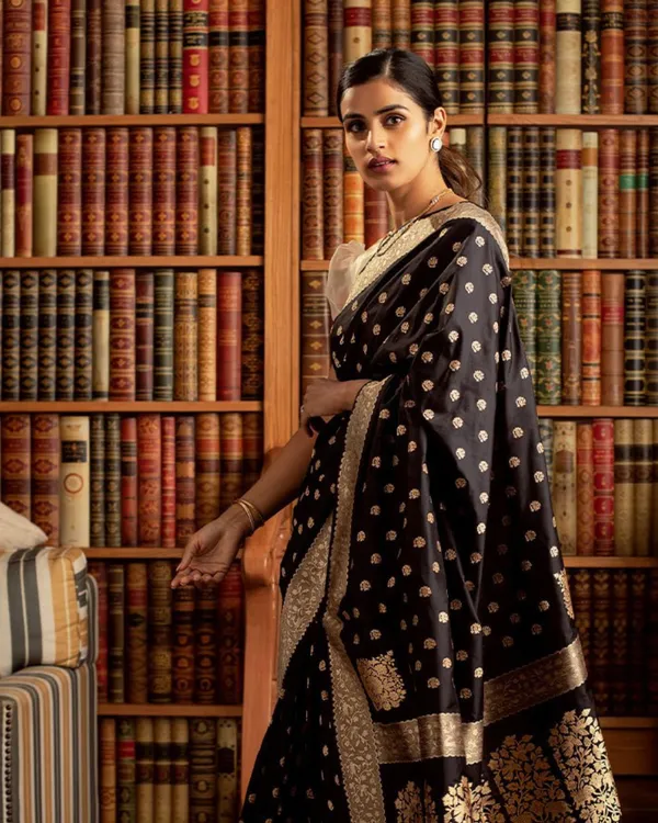 Black_Color_New_Release_Soft_Banarasi_Silk_Saree_with_Classy_Bloue_Piece
