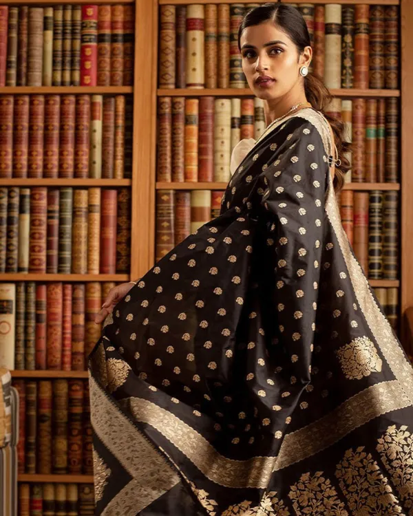 Black_Color_New_Release_Soft_Banarasi_Silk_Saree_with_Classy_Bloue_Piece