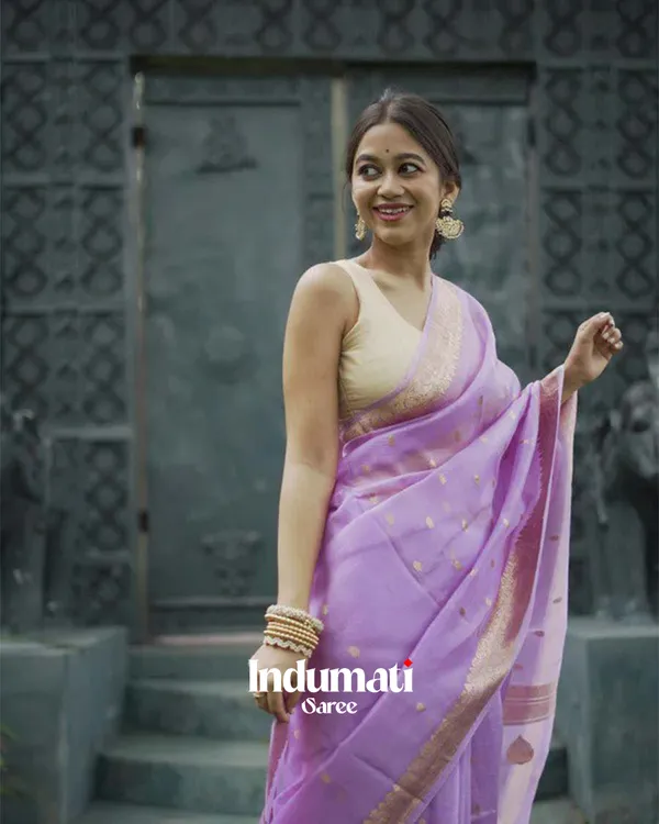 Purple_Color_Premium_Cotton_Silk_Saree_With_Classy_Blouse_and_tassels