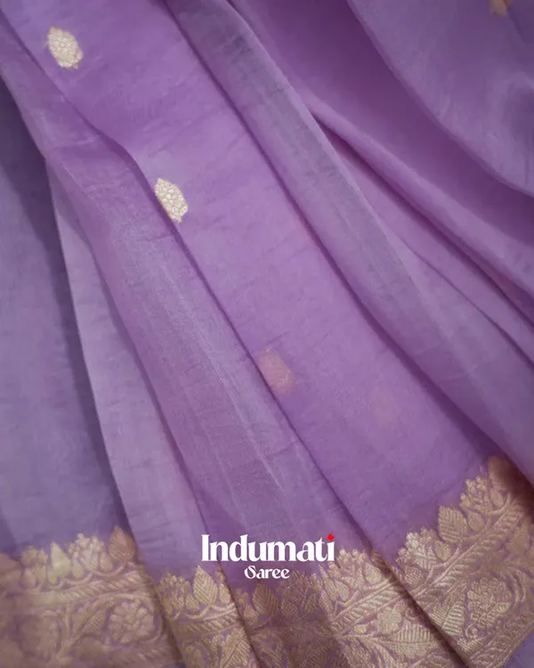 Purple_Color_Premium_Cotton_Silk_Saree_With_Classy_Blouse_and_tassels