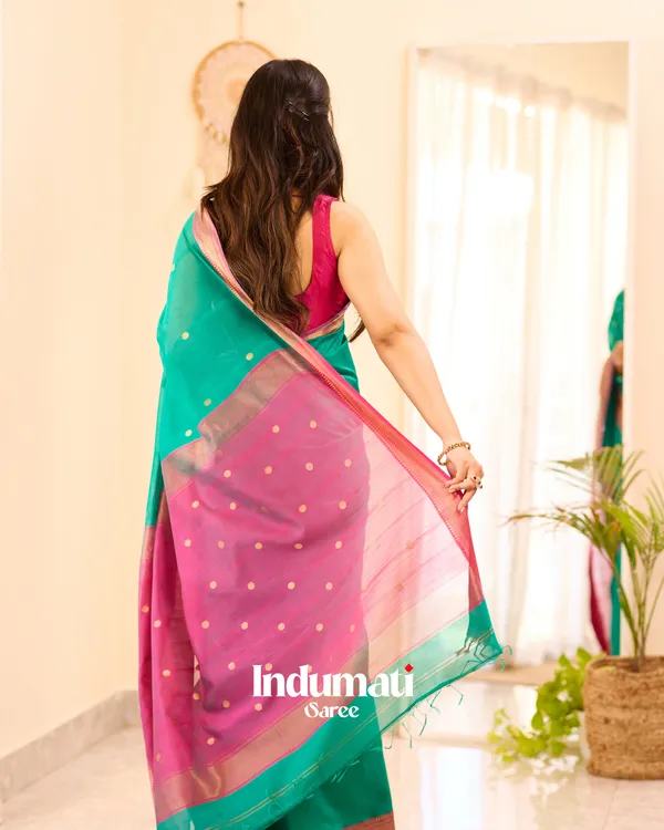 Bottle_Green_Color_Premium_Cotton_Silk_Saree_With_Classy_Blouse_and_tassels