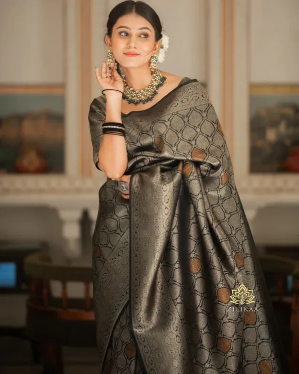 Grey_Color_Latest_Drop_Soft_Banarasi_Silk_Saree_with_Classy_Bloue_Piece