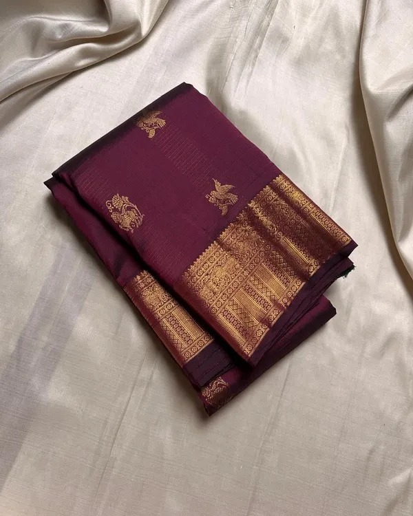 Purple_Color_Signature_Line_Soft_Banarasi_Silk_Saree_with_Pure_Golden_Zari_Work_&_Classy_Bloue_Piece