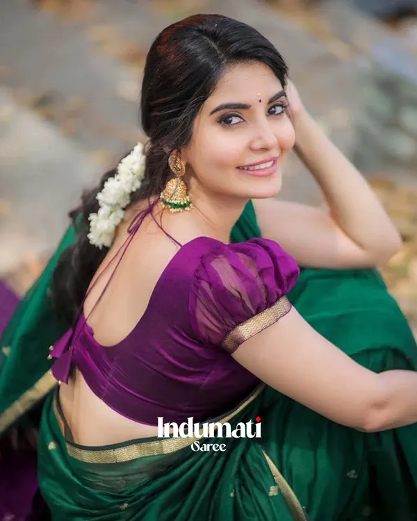 Green_Color_Premium_Cotton_Silk_Saree_With_Classy_Purple_Blouse_and_tassels