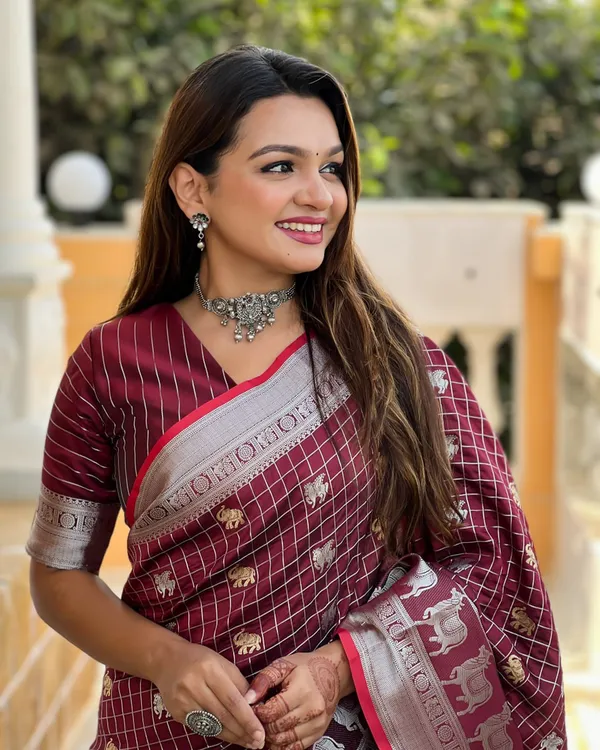 Maroon_Color_Updated_Edition_Soft_Banarasi_Silk_Saree_with_Classy_Bloue_Piece