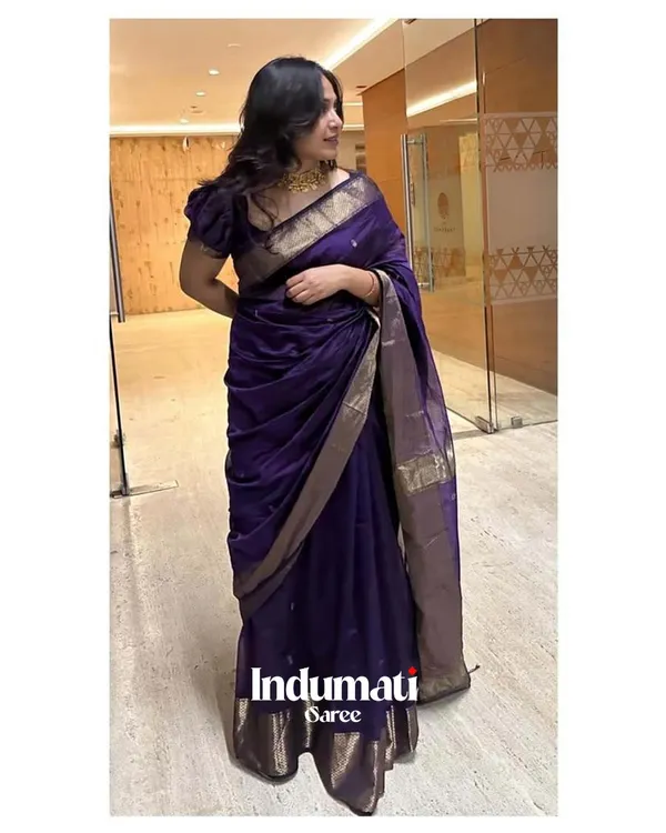 Purple_Color_Premium_Cotton_Silk_Saree_With_Classy_Blouse_and_tassels