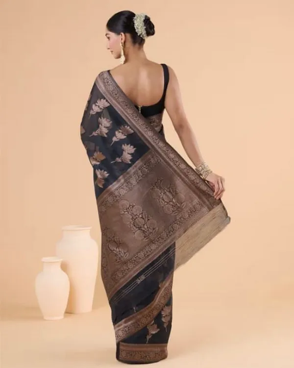 Black_Color_Updated_Edition_Soft_Banarasi_Silk_Saree_with_Classy_Bloue_Piece