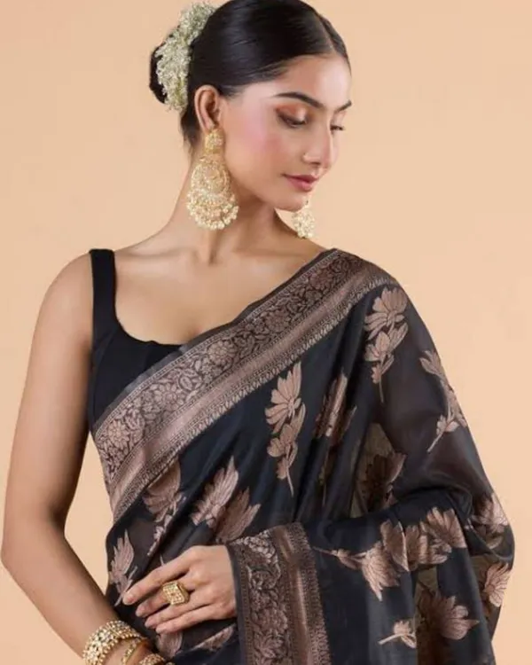 Black_Color_Updated_Edition_Soft_Banarasi_Silk_Saree_with_Classy_Bloue_Piece