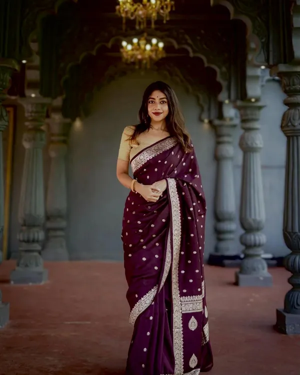 Maroon_Color_Hot_Right_Now_Soft_Banarasi_Silk_Saree_with_Classy_Bloue_Piece