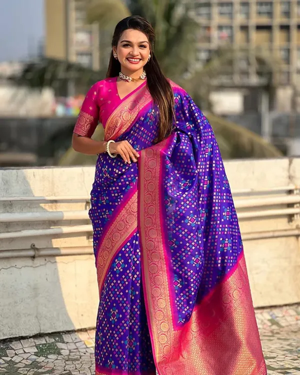 Purple_And_Pink_Color_Luxury_Edition_Soft_Banarasi_Silk_Saree_with_Classy_Bloue_Piece