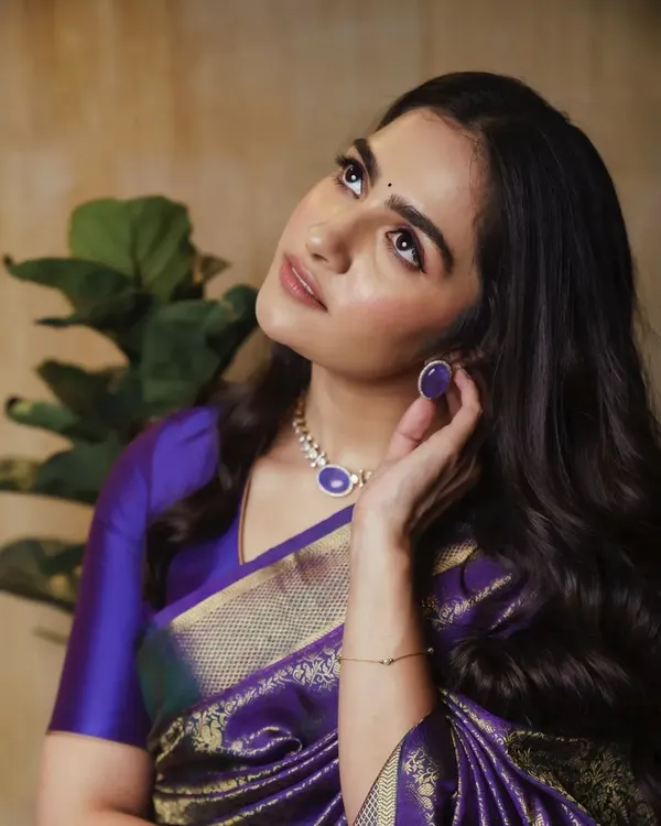 Purple_Color_Recently_Launched_Soft_Banarasi_Silk_Saree_with_Classy_Bloue_Piece