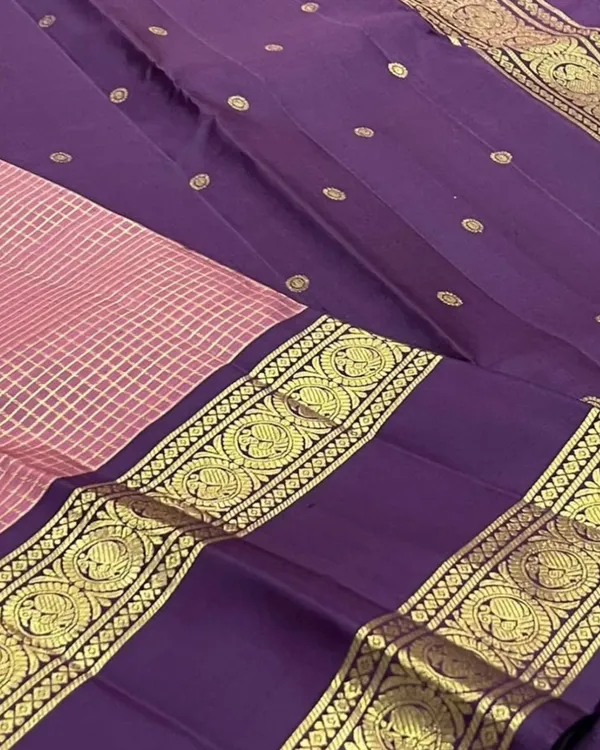 Light_Pink_And_Purple_Color_Exclusive_Soft_Banarasi_Silk_Saree_with_Pure_Golden_Zari_Work_&_Classy_Bloue_Piece
