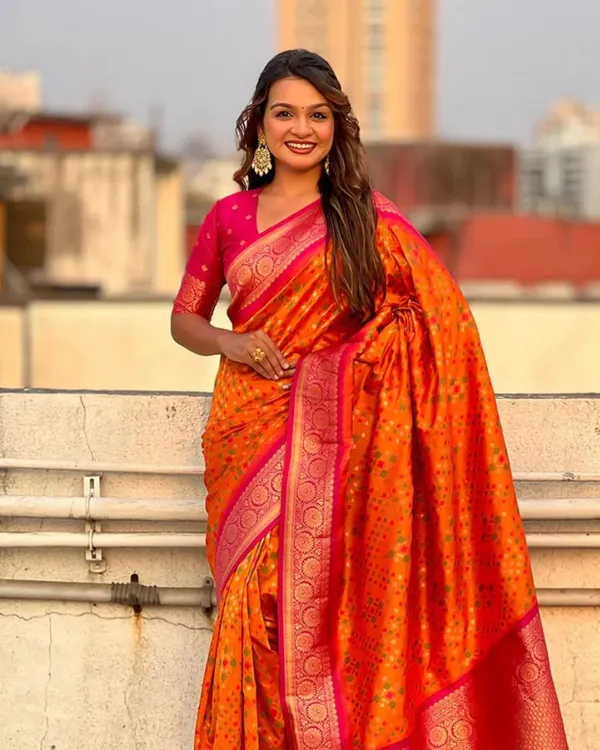Orange_And_Pink_Color_Top_Tier_Soft_Banarasi_Silk_Saree_with_Classy_Bloue_Piece