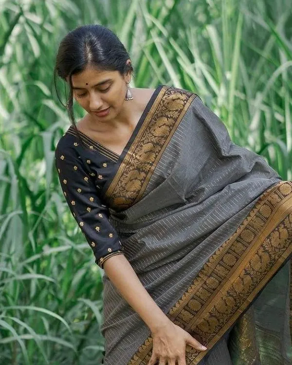 Grey_And_Black_Color_Pro_Collection_Soft_Banarasi_Silk_Saree_with_Classy_Bloue_Piece
