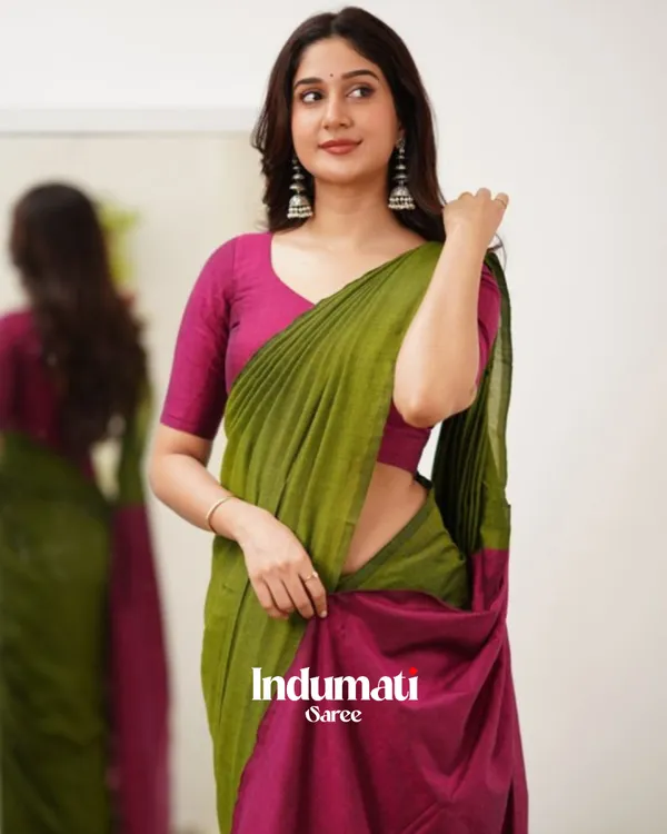 Green_Mulmul_Cotton_Saree_with_Contrast_Wine_Blouse_Piece