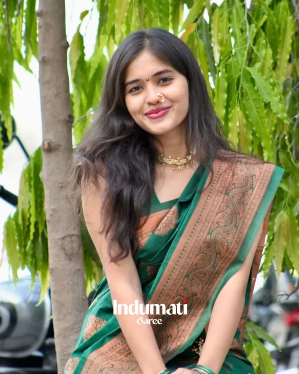 Green__Color_Color_MostSoft_Banarasi_Silk_Saree_with_Classy_Blouse_Piece