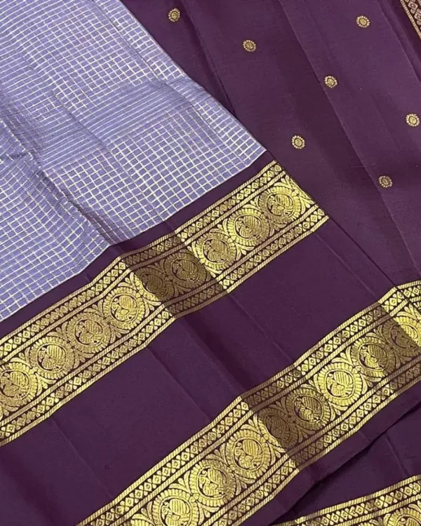 Light_Purple_Color_Luxury_Edition_Soft_Banarasi_Silk_Saree_with_Pure_Golden_Zari_Work_&_Classy_Bloue_Piece