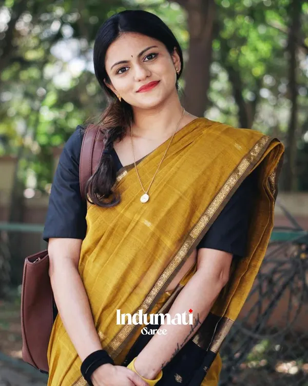 Mustard_Yellow_Color_Premium_Cotton_Silk_Saree_With_Classy_Blouse