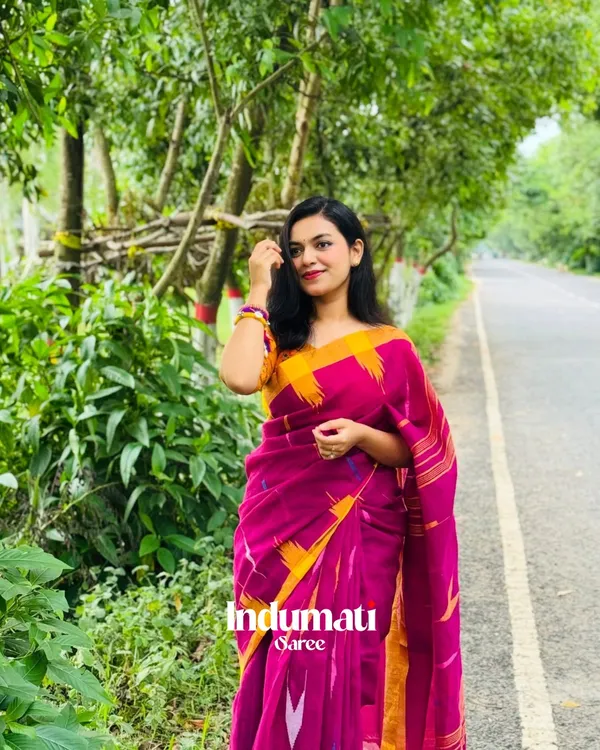 Rang_Surya_-_Pink_Linen_Saree_with_Yellow_Border_&_Design_with_Blouse_Piece