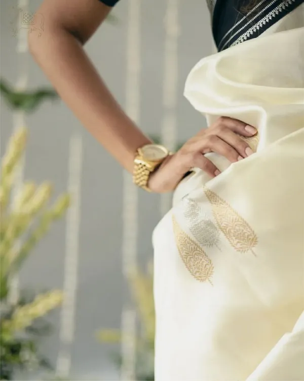 White_And_Black_Color_Just_In_Soft_Banarasi_Silk_Saree_with_Classy_Bloue_Piece