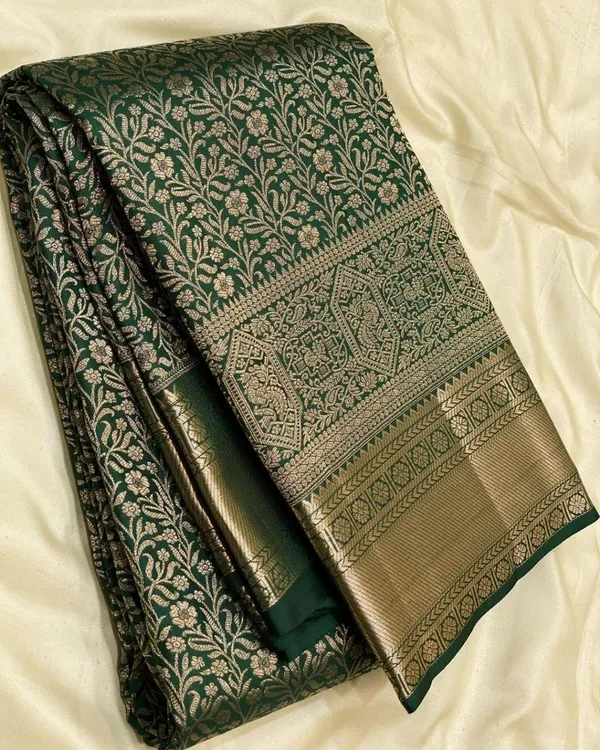 Mint_Green_Color_Curated_Quality_Soft_Banarasi_Silk_Saree_with_Pure_Golden_Zari_Work_&__Classy_Bloue_Piece