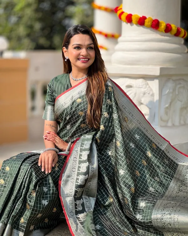 Green_Color_Recently_Added_Soft_Banarasi_Silk_Saree_with_Classy_Bloue_Piece